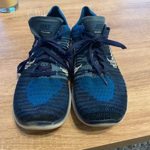 Nike free rn flyknit